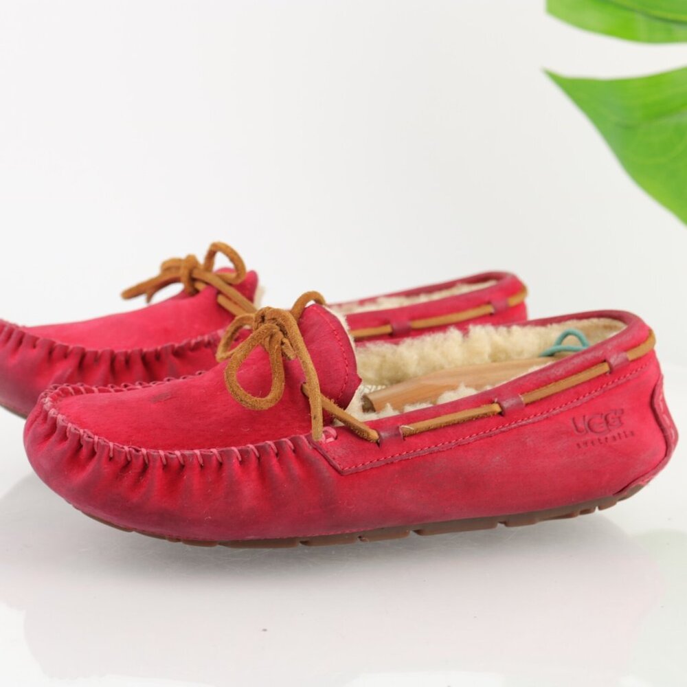Ugg Womens Dakota Slip On Shoe Size 7 Red Suede Shearling‎ Sherpa Moccasin - Picture 5 of 12